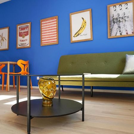 Vibrant Design Apartments - Full Kitchen - Wi-Fi - 18 Mins To City Centre Bécs Kültér fotó